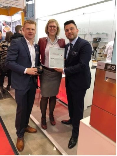 Top Colged Fachhändler Übergabe bzw. Empfang Urkunde Bronze