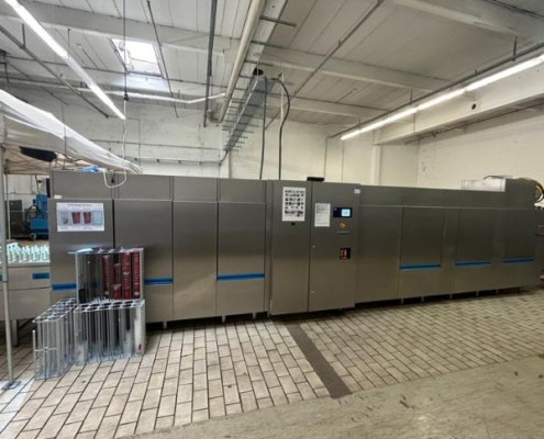 Hier eine "etwas" größere Geschirrspülmaschine aus dem Hause MEIKO, welche heute von Landauer Grossküchenservice in Betrieb genommen wird... LA-GKS ist Ihr Ansprechpartner für Spülmaschinen in nahezu jeder Größe...