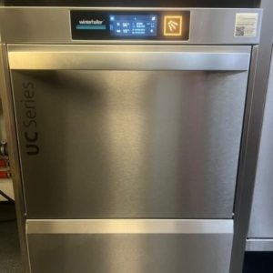 Winterhalter UC-Serie durch LA-GKS geliefert, eingebracht, montiert und in Betrieb genommen wird nun getestet bzw. geprüft...