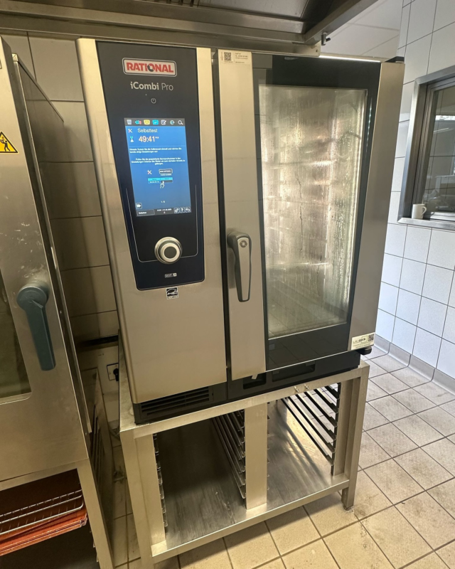 🔥🔧 LA-GKS Power – Neuer Rational iCombi Pro für unseren Kunden in München! 🔧🔥

Maximale Effizienz in der Küche! Unser Kunde in München freut sich über den brandneuen iCombi Pro, der für perfekte Garergebnisse und höchste Produktivität sorgt. ✅

Ob Neuinstallation, Beratung oder Service – LA-GKS ist euer zuverlässiger Partner für moderne Küchentechnik!

📍 Ihr wollt eure Küche auf das nächste Level bringen? Meldet euch bei uns!

#LAGKS #iCombiPro #Küchentechnik #München #profisamwerk